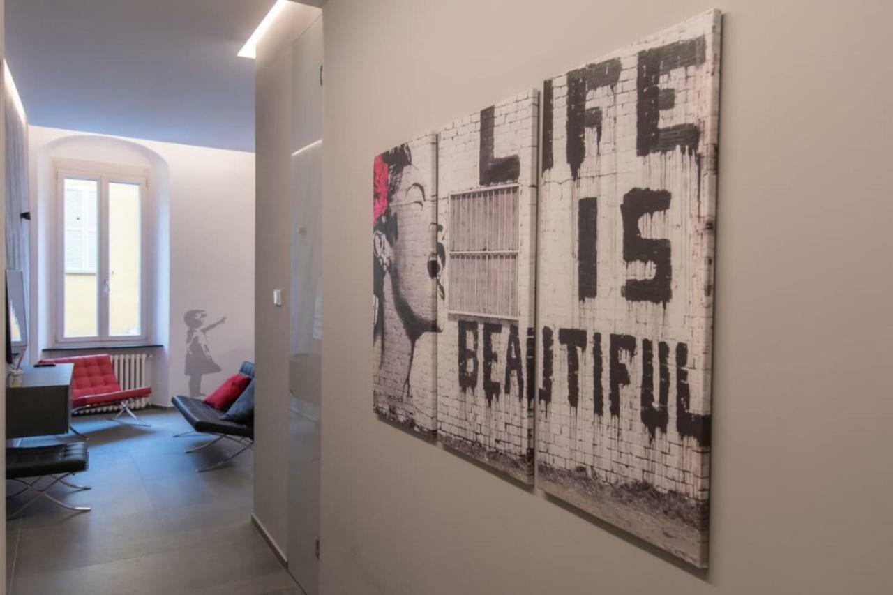 Banksy - Arte In Centro Citta Apartment Parma Exterior photo
